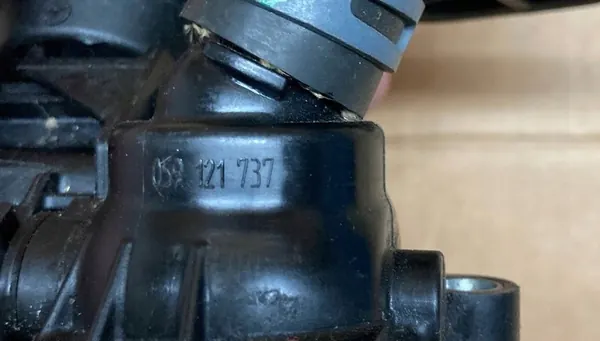 Audi 3.0TDI Moottorin jäähdytyksen säätöventtiili 059121737 image 4