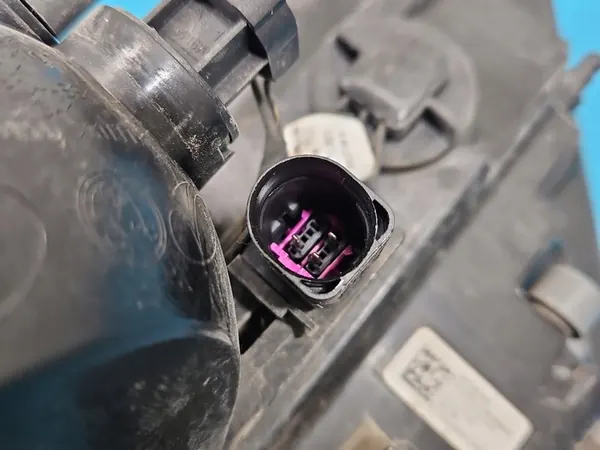 Luz trasera LED izquierda Skoda Scala 2019- OEM 657945095 image 7