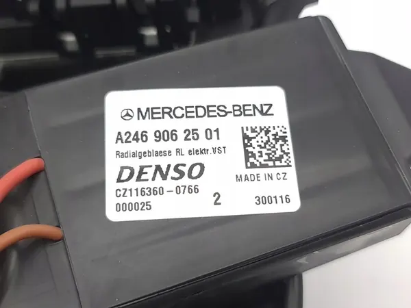 Infiniti Q30 2016 Ventilador / Aquecedor image 8