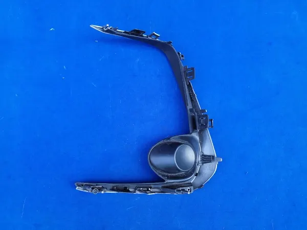 Griglia paraurti destra Toyota Corolla E21 Sedan OEM image 6