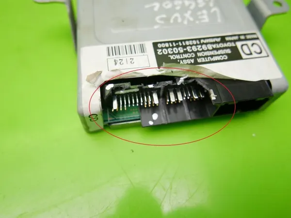 Module de contrôle suspension OEM 89293-50302 Lexus LS460L image 10