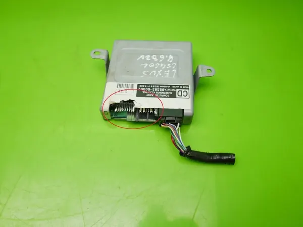 Module de contrôle suspension OEM 89293-50302 Lexus LS460L image 6