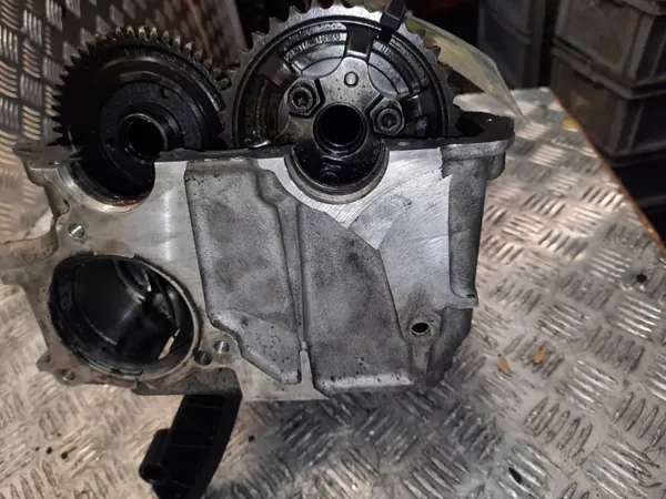 Begagnad topplock OEM R642016 för Mercedes W211 image 4