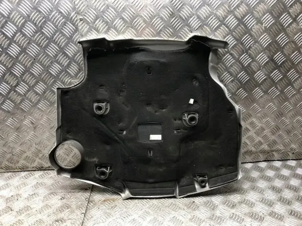 Audi A5 8T 2.7TDi moottorikansi OEM 059103925AQ image 3