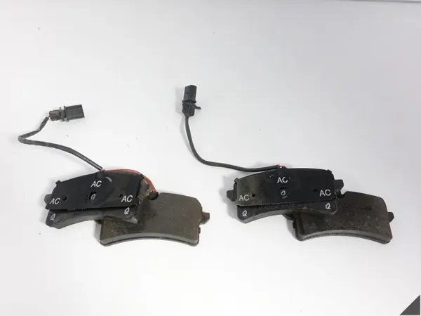 OEM 4H0615415L Takaosan keraamiset jarrupalat Audi RS7 image 2