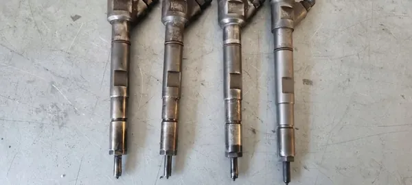 Inyectores KIA SORENTO 2.5 CRDI 33800-4A500 image 4