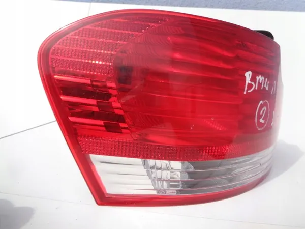 BMW OE Luz Trasera Izquierda E82 E88 06-11 7285641 image 2