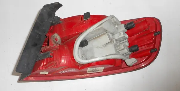 Luz trasera exterior izquierda Audi A4 (B8) 2007-2011 Avant OEM image 5