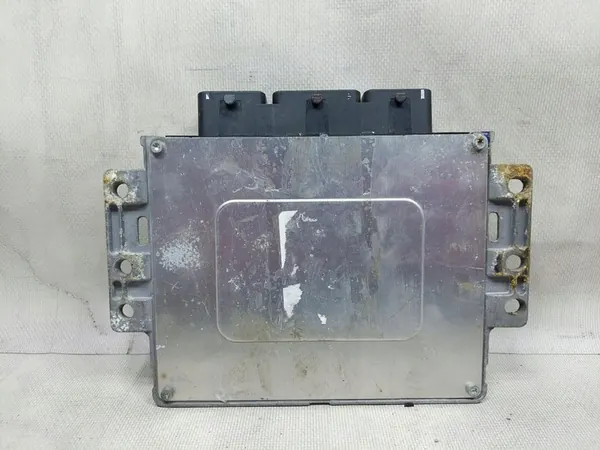 Motorstyrningsenhet Renault Laguna 1.8 OEM 8200045893 image 3