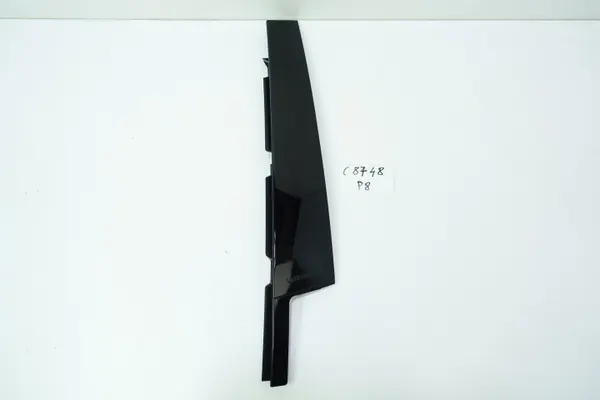 VW ID.3 Vasen Takaoven Lista OEM 10A839901A image 2