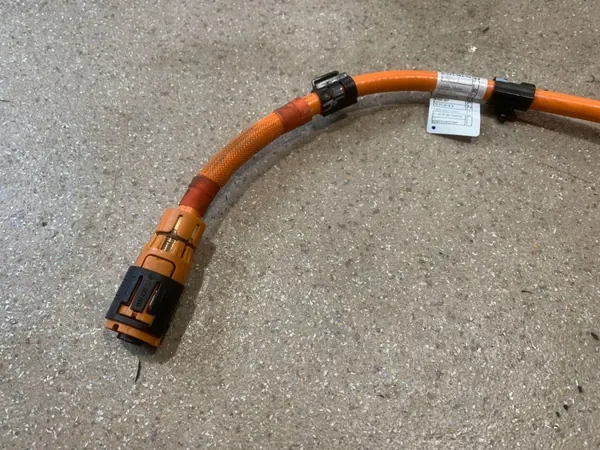 Cable Alta Tensión OEM 6823582 para BMW Serie 5 image 10
