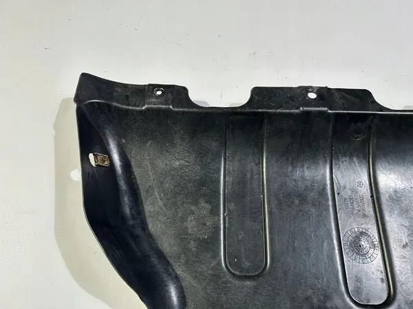 Motor underbody shield Dodge Durango 5.7 2011- image 10