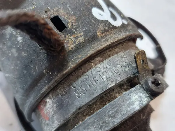 Zündspule Ford Sierra 1.8 B OEM 0237520009A image 3