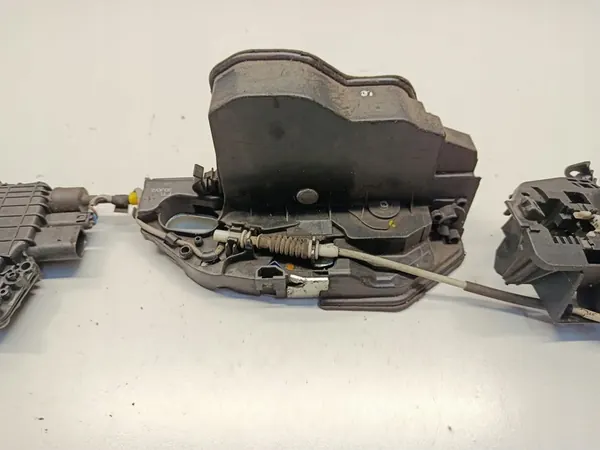 BMW X5 Türschloss vorne links Soft Close OEM 7167579 image 9