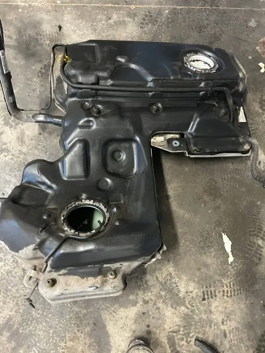 Audi A7 4G Bränsletankpump OEM 4G8201021AA image 3