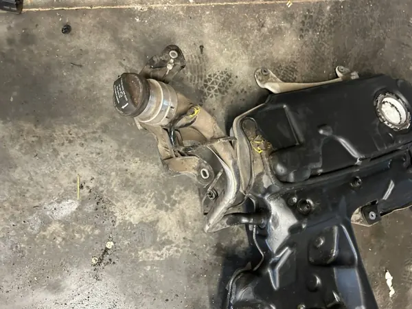 Audi A7 4G Bränsletankpump OEM 4G8201021AA image 4