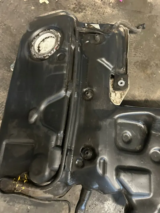 Audi A7 4G Bränsletankpump OEM 4G8201021AA image 6