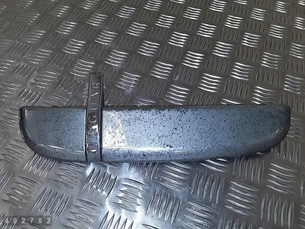 2010 Jaguar XF X250 Garniture 8X23280B11A3 image 1