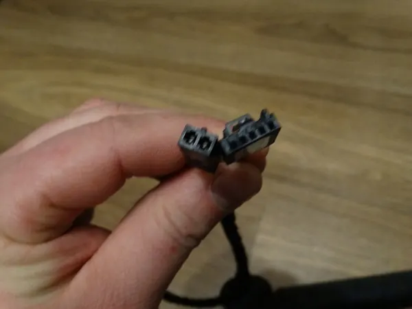 Höger Elektrisk Baklucka Aktuator Skoda Octavia III 5E9827852D image 2