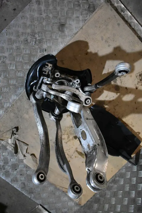 Sospensione Posteriore Sinistra Audi Q7 Q8 SQ8 RSQ8 2024 image 3