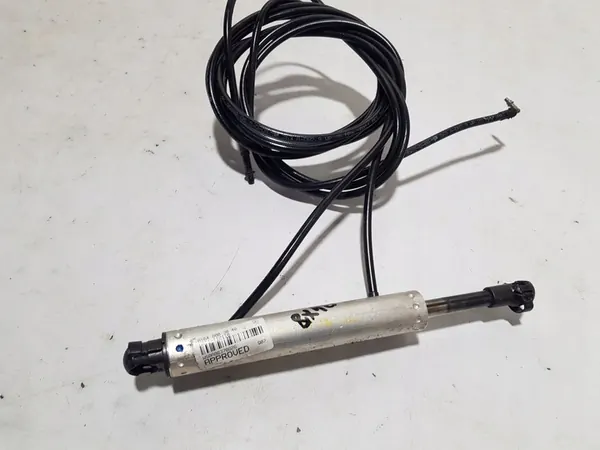 Trunk Lift Support Mercedes ML W164 GL X164 A1648003048 image 2