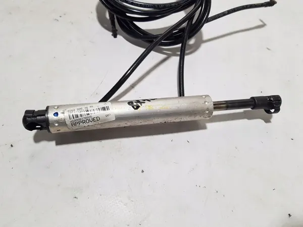 Trunk Lift Support Mercedes ML W164 GL X164 A1648003048 image 3