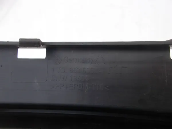 Grade de para-choque halógena direita Volkswagen Touran I 03-06 image 10