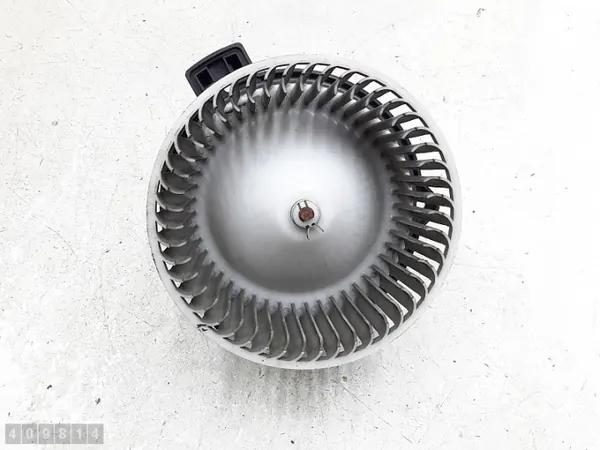 Ventilador calefactor Mazda 6 OEM 8940000232 image 3