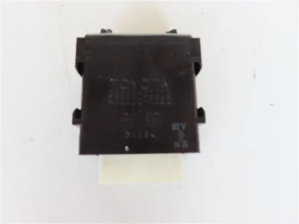 Ljusrelämodul OEM 85940-0D010 Toyota Yaris image 2