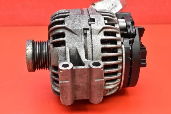 Vaihtovirtageneraattori BMW E90 E91 2.0i 7532966-05 image 4