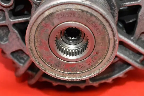 Vaihtovirtageneraattori BMW E90 E91 2.0i 7532966-05 image 8