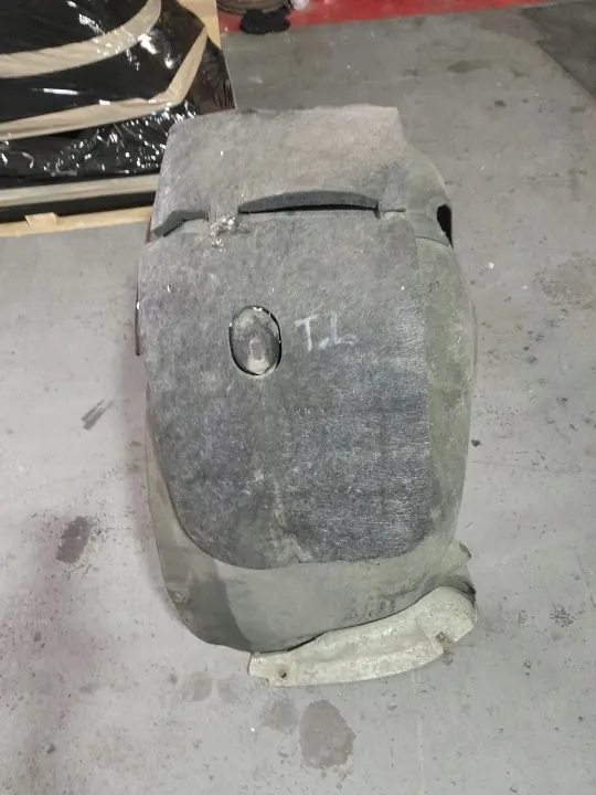 Porsche Aile Arrière OEM 97050413404 - Occasion image 4