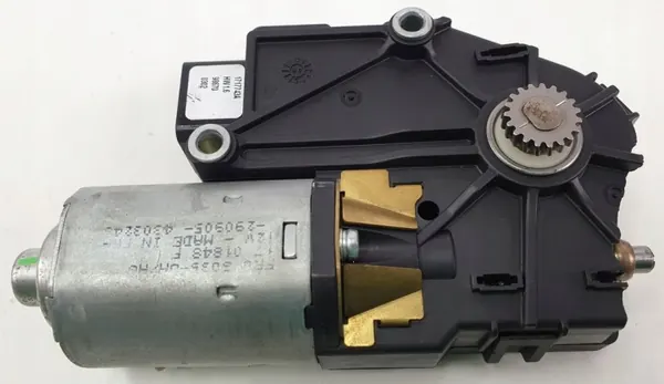 Volvo C70 takaluukun moottori OEM 1716533A - Käytetty image 3