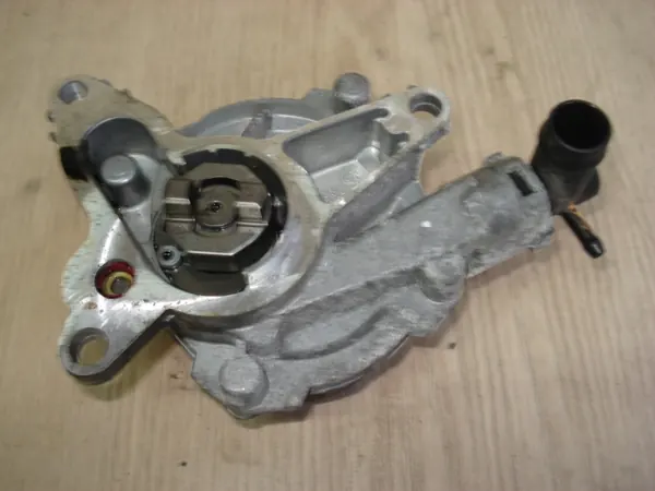 Bomba de vacío OEM 146503393R para Renault Trafic III image 3