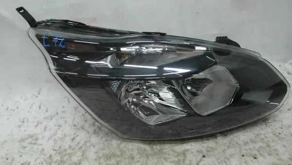 Oikea Etuvalaisin Ford Tourneo Custom image 2