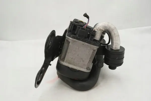 Webasto parkeringsvärme OEM 5R3815005E VW Caddy image 6