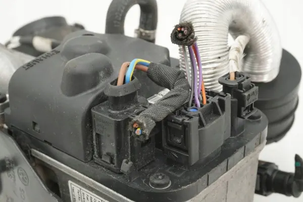 Webasto parkeringsvärme OEM 5R3815005E VW Caddy image 7