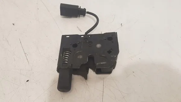 Audi OE Motorhuv Lock image 2