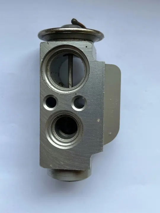 AC Laajennusventtiili Audi Q7 2007-2015 4L0820712A image 3