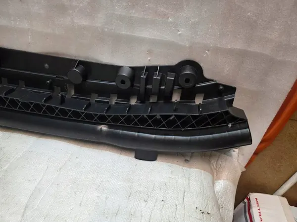 Refuerzo parachoques delantero OEM 85H807611 Audi Q6 e-tron image 4