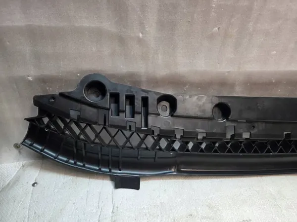 Refuerzo parachoques delantero OEM 85H807611 Audi Q6 e-tron image 9