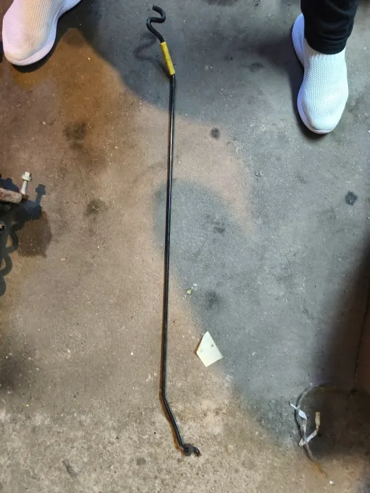 Varilla de soporte del capó OEM 0101 para Passat B8 2014-2019 image 4