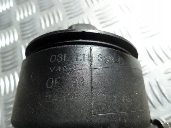 Oljefilterhus VW B7 Audi Skoda 2.0 03L115389C image 3