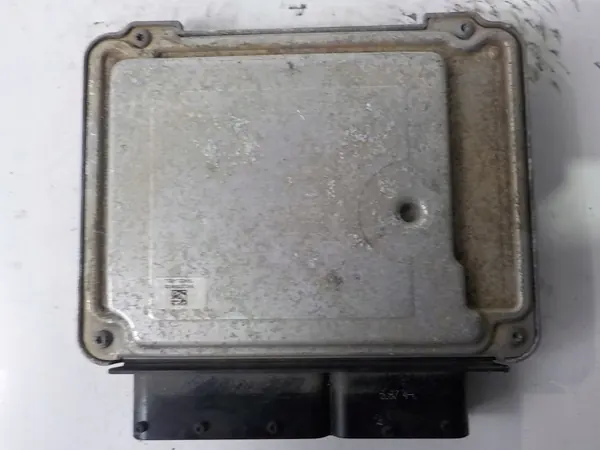 Moottorinohjain OEM 03G906021KH Golf V 1.9 TDI:lle image 3