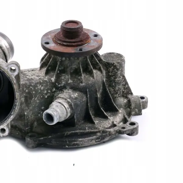Vattenpump BMW E60 E63 545i 645Ci N62 11517524551 image 10