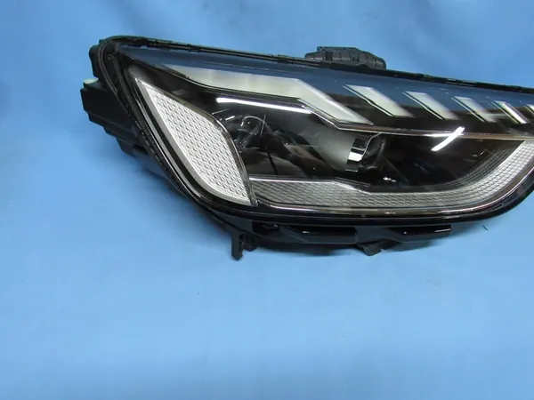 Faros derecho Audi A4 B9 8W0 Full LED Matrix image 3