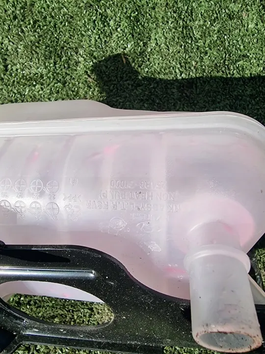 Hyundai IONIQ 5 expansionsbehållare OEM 254R0-GI000 image 6