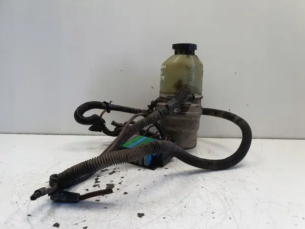Bomba de direção assistida Opel Zafira A 2.0 DTI TRW image 2