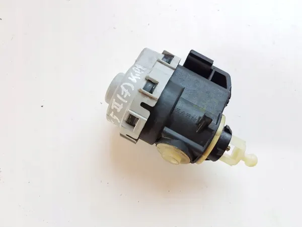 Mazda CX-5 Koplampregelaar OEM 92003356 - Gebruikt image 3