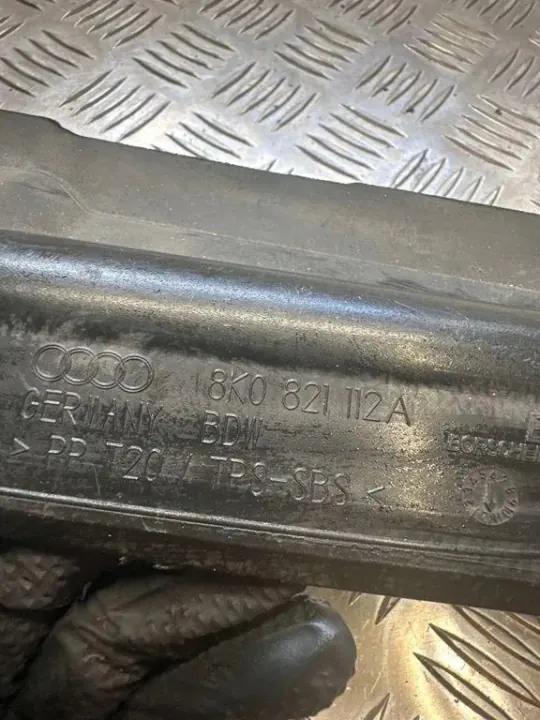 Audi A4 B8 spatborduiteinde OEM 8K081112A - Gebruikt image 3